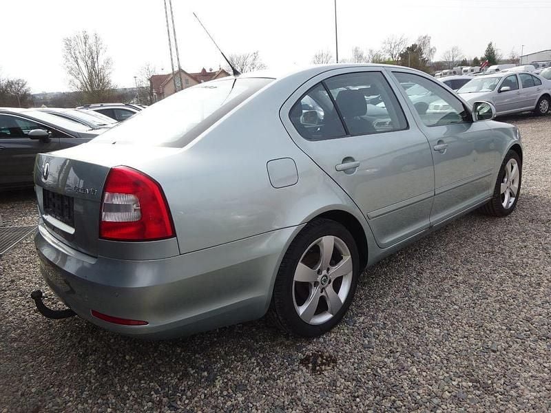Gebraucht Skoda Octavia Elegance 122 PS (89 kW) 2009 Grün Limousine
