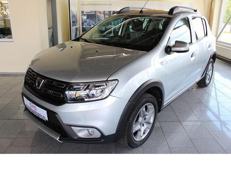 Silber Gebraucht 2020 Dacia Sandero Prestige Kleinwagen | 14.998 € (Fairer Preis) - Bild 1/4