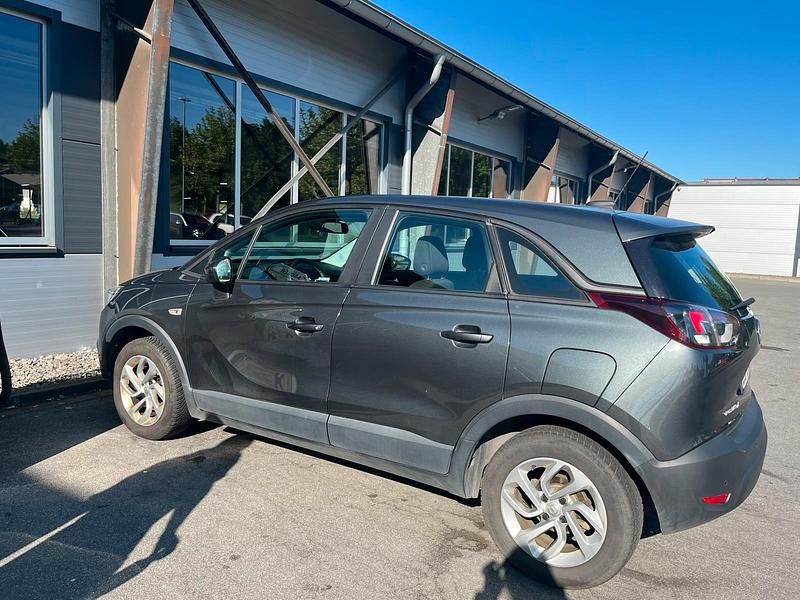 Silber Gebraucht 2017 Opel Crossland X Edition SUV | 10.500 € (Fairer Preis) - Bild 1/4