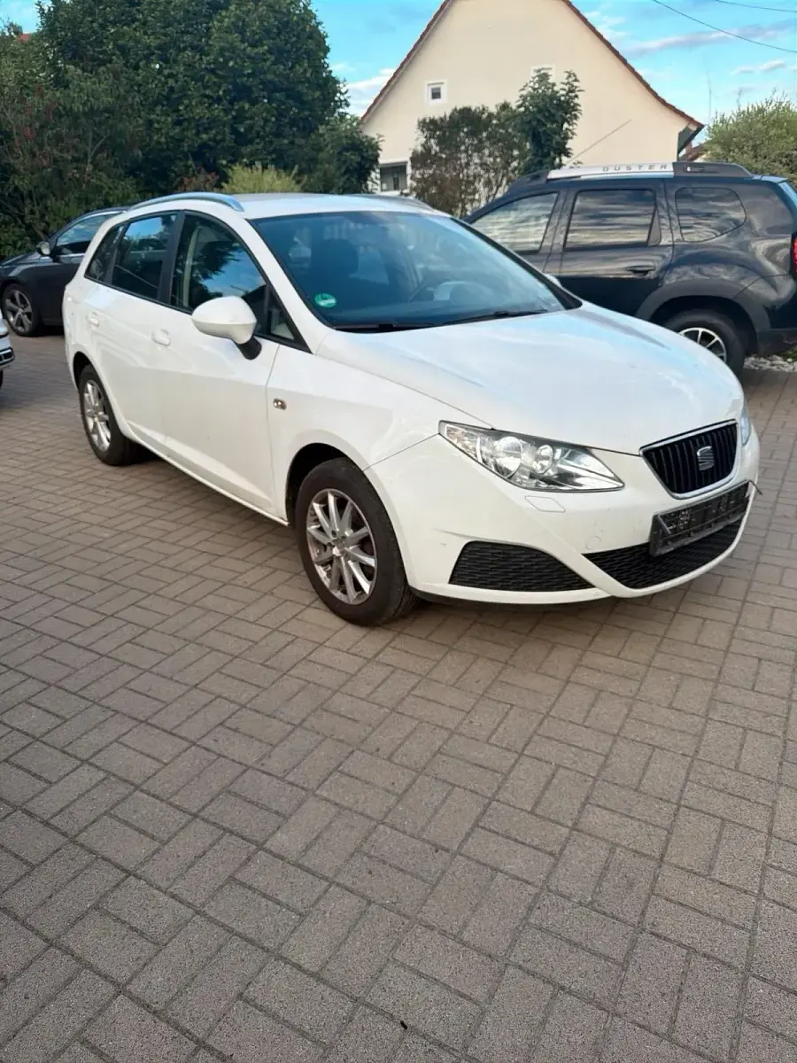 Gebraucht Seat Ibiza ST 69 PS (50 kW) 2012 Weiß Kombi