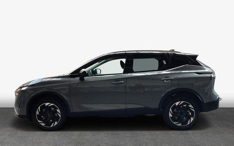 Karosseriefarbe: ceramic grey (kby), kontrastfarbe: black (kh3) Neu 2024 Nissan Qashqai N-Connecta SUV | 34.850 € (Teuer) - Bild 1/4
