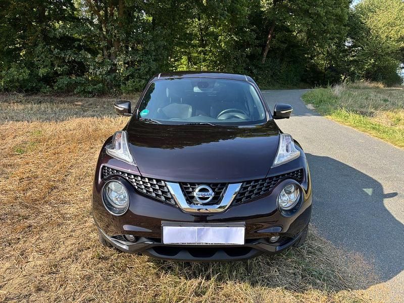 Schwarz Gebraucht 2015 Nissan Juke Tekna SUV | 8.499 € (Guter Preis) - Bild 1/4