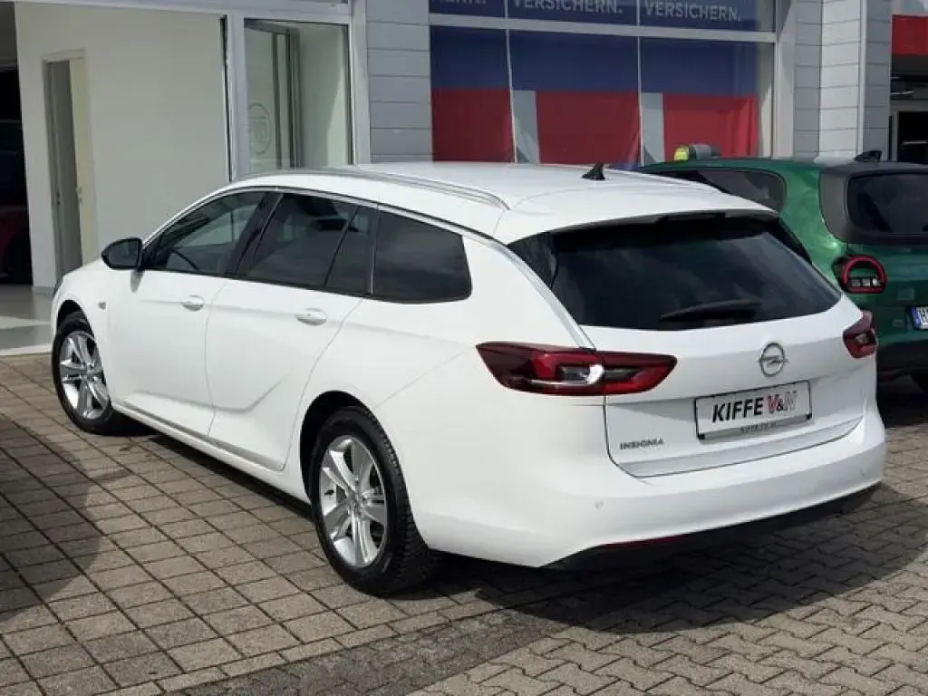 Gebraucht Opel Insignia Business 122 PS (89 kW) 2023 Weiß Kombi