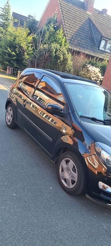 Gebraucht Renault Twingo 75 PS (55 kW) 2013 Schwarz Kleinwagen