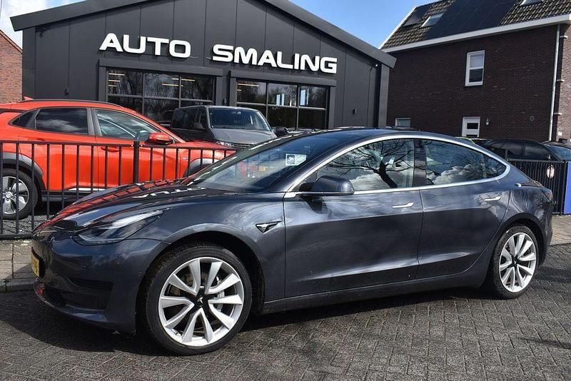 Gebraucht Tesla Model 3 Standard Range 175 kW (238 PS) 2019 Grau Limousine