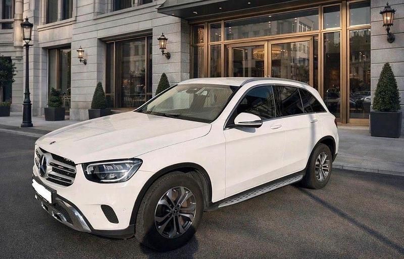 Gebraucht Mercedes GLC220 194 PS (142 kW) 2019 Weiß SUV