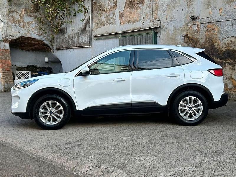 Weiß Gebraucht 2022 Ford Kuga Titanium X SUV | 16.400 € - Bild 1/4