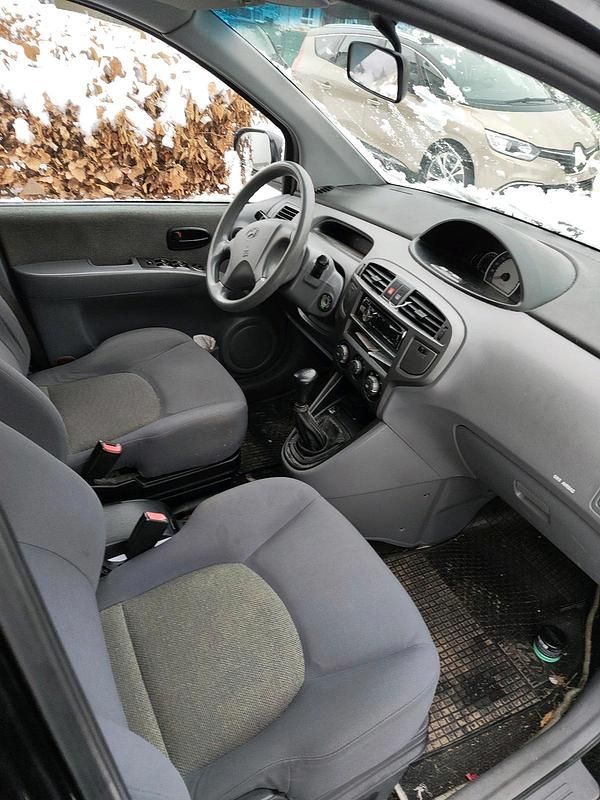 Gebraucht Hyundai Matrix 104 PS (76 kW) 2004 Schwarz Van / Kleinbus