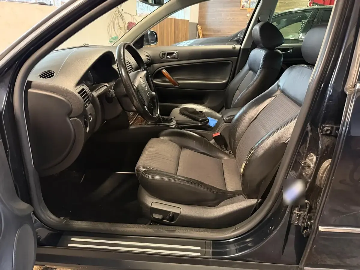Gebraucht VW Passat Highline 150 PS (110 kW) 2003 Blau Kombi