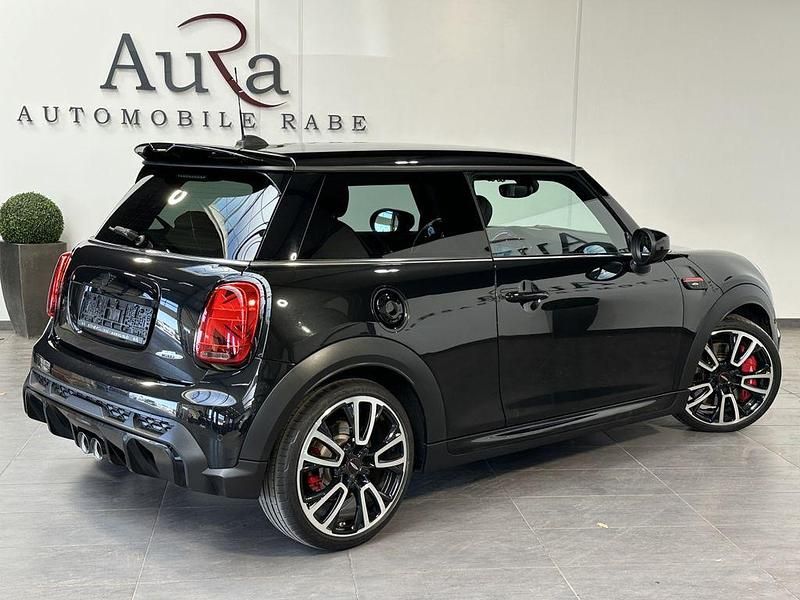Gebraucht Mini John Cooper Works 231 PS (169 kW) 2023 Midnight black ii Kleinwagen