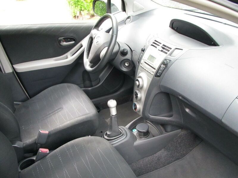 Gebraucht Toyota Yaris Team 87 PS (63 kW) 2008 Schwarz Kleinwagen