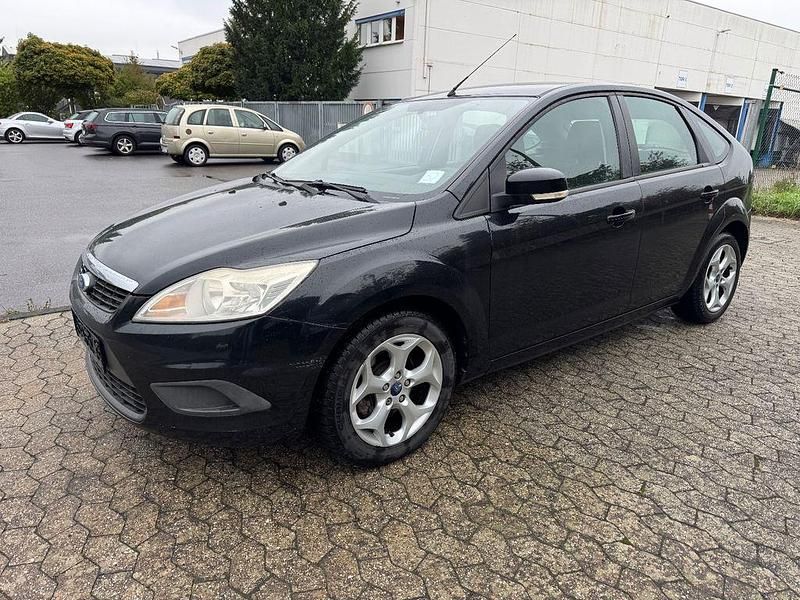 Schwarz Gebraucht 2009 Ford Focus Style Limousine | 2.499 € (Fairer Preis) - Bild 1/4