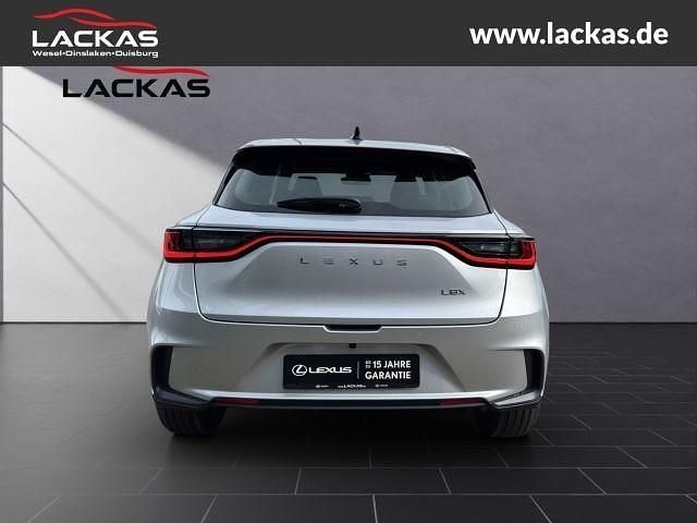 Neu Lexus LBX 136 PS (100 kW) 2025 Silber SUV