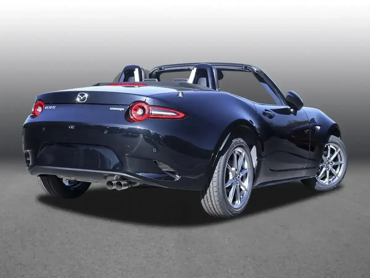 Gebraucht Mazda MX5 Exclusive-Line 132 PS (97 kW) 2025 Jet black Cabrio