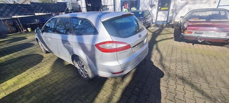 Gebraucht Ford Mondeo 116 PS (85 kW) 2009 Kombi
