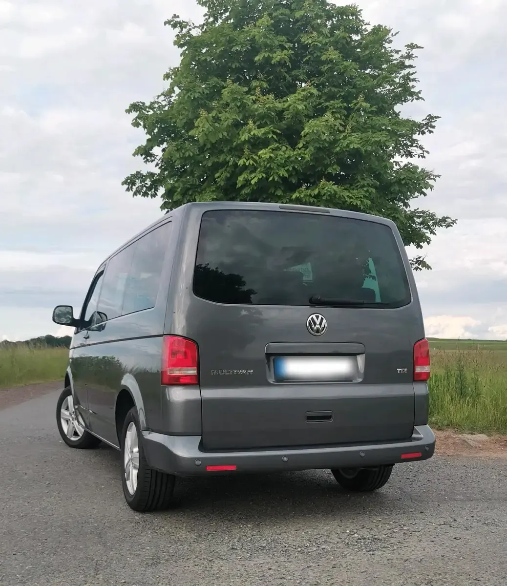 Gebraucht VW Multivan California 180 PS (132 kW) 2013 Grau Van / Kleinbus