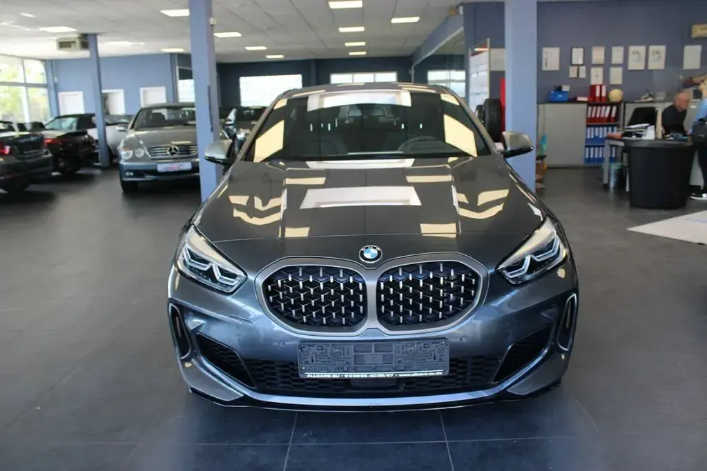Gebraucht BMW M135 Sport Line 306 PS (225 kW) 2021 Minerlgrau metallic Kleinwagen