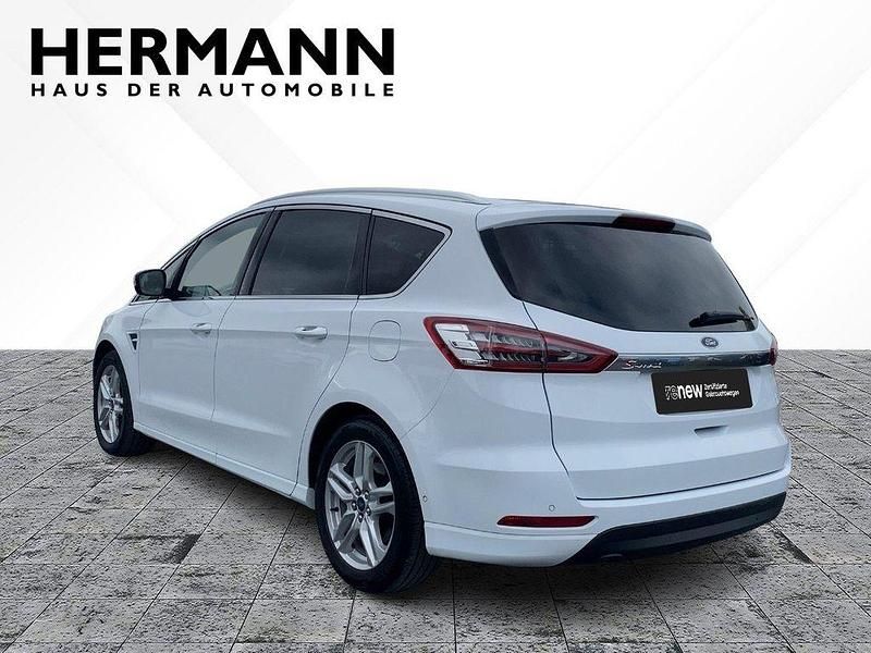 Gebraucht Ford S-MAX Titanium 160 PS (117 kW) 2016 Weiß Van / Kleinbus