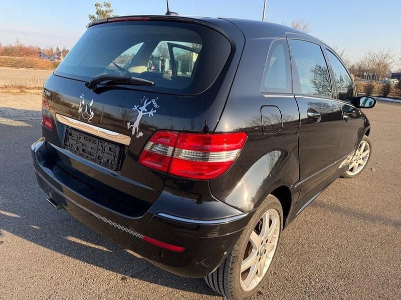 Gebraucht Mercedes B200 136 PS (100 kW) 2008 Schwarz Van / Kleinbus
