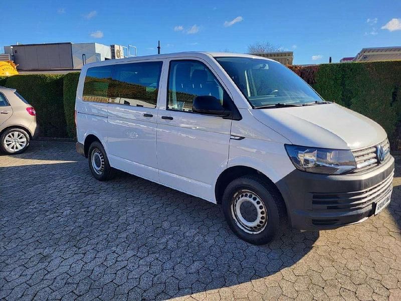 Candyweiß Gebraucht 2016 VW Transporter Van | 22.641 € - Bild 1/4