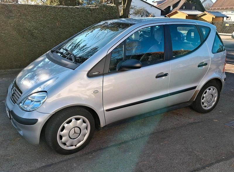 Silber Gebraucht 2003 Mercedes A140 Limousine | 3.200 € - Bild 1/4