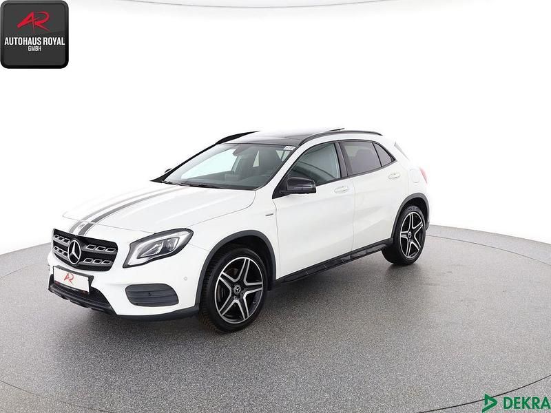 Polarweiss Gebraucht 2018 Mercedes GLA220 AMG SUV | 23.380 € (Fairer Preis) - Bild 1/4