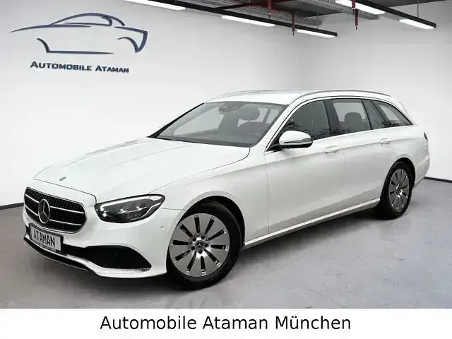 Gebraucht Mercedes E200 Avantgarde 160 PS (117 kW) 2021 Weiß Limousine
