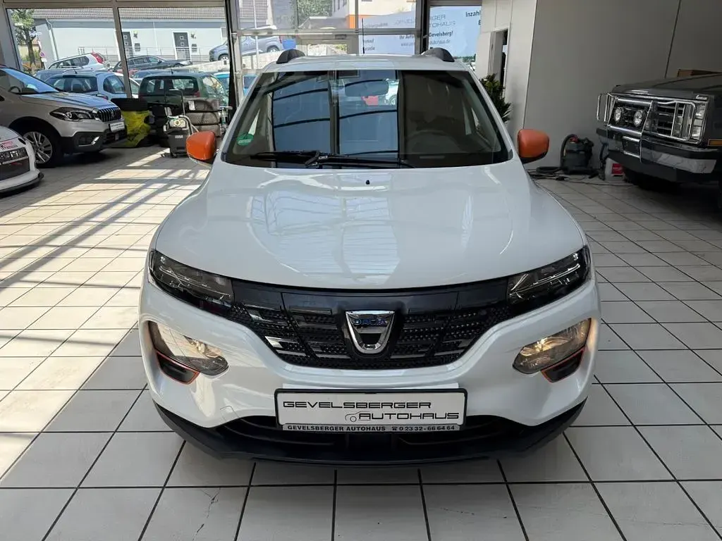 Gebraucht Dacia Spring Comfort Plus 33 kW (45 PS) 2021 Weiß Kleinwagen