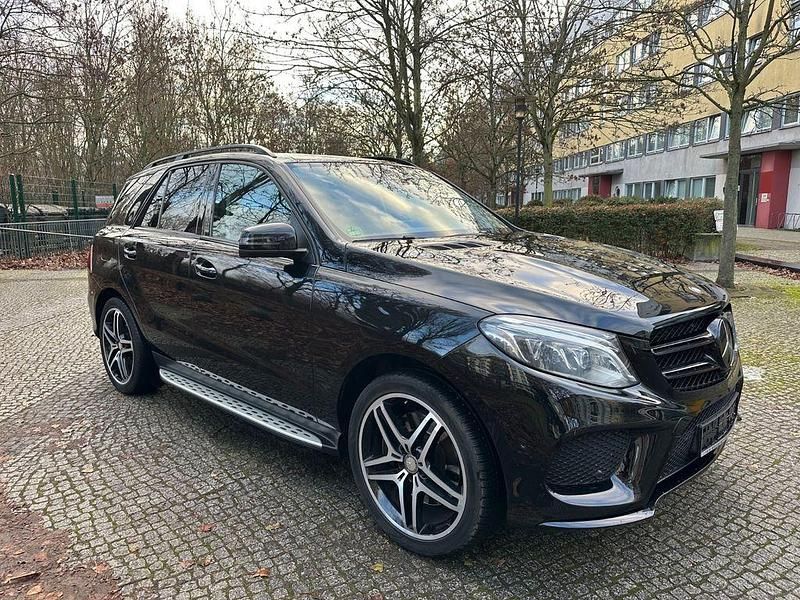Gebraucht Mercedes GLE450 AMG AMG 367 PS (269 kW) 2016 Schwarz SUV