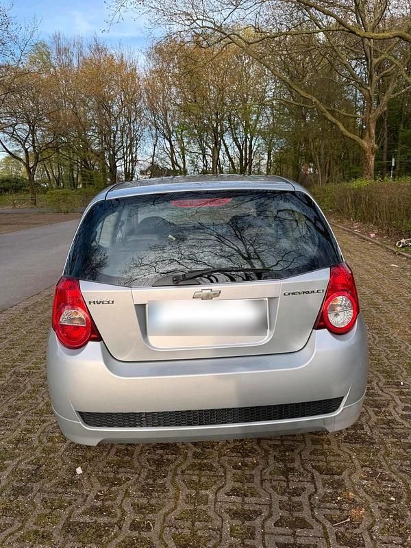 Gebraucht Chevrolet Aveo 84 PS (61 kW) 2009 Silber Kleinwagen