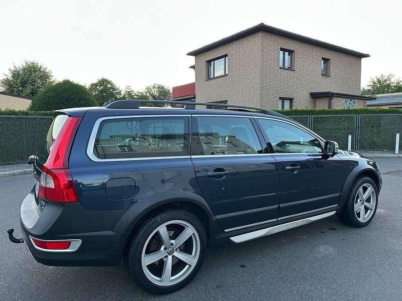 Gebraucht Volvo XC70 Inscription 205 PS (150 kW) 2010 Blau Kombi