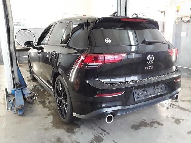 Gebraucht VW Golf VIII GTI 245 PS (180 kW) 2022 Deep black perleffekt Limousine