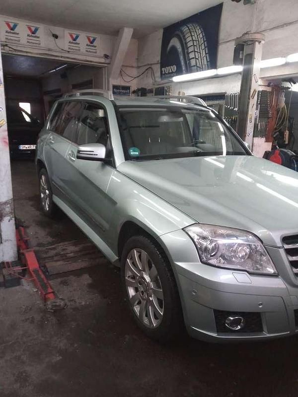 Gebraucht Mercedes GLK350 224 PS (164 kW) 2009 Silber SUV