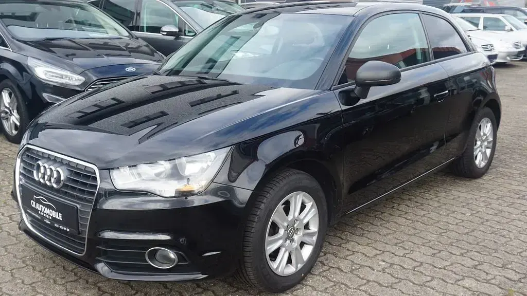 Gebraucht Audi A1 Attraction 90 PS (66 kW) 2012 Schwarz Kleinwagen