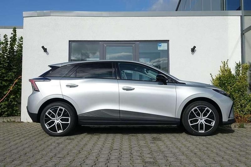 Neu MG MG4 EV Luxury 150 kW (204 PS) 2025 Medial silver Kleinwagen