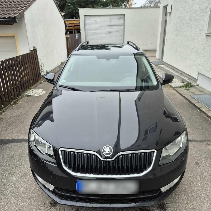 Schwarz Gebraucht 2014 Skoda Octavia Kombi | 7.000 € (Superpreis) - Bild 1/4