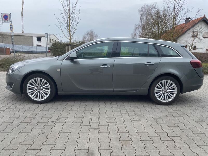 Grau Gebraucht 2016 Opel Insignia Business Innovation Kombi | 8.500 € (Guter Preis) - Bild 1/4