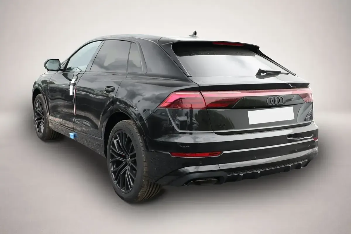 Neu Audi Q8 Design 286 PS (210 kW) 2026 Schwarz SUV