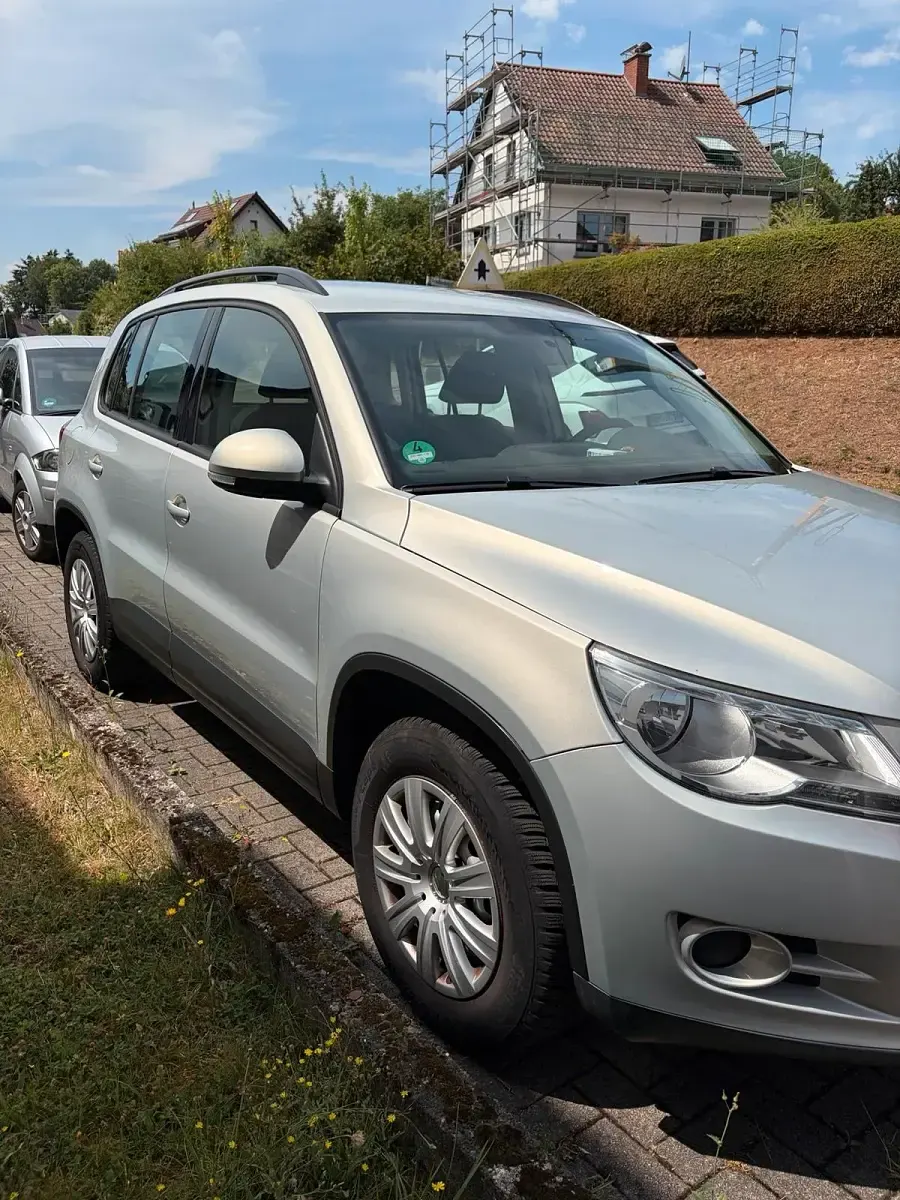 Gebraucht VW Tiguan 140 PS (102 kW) 2009 Gold SUV