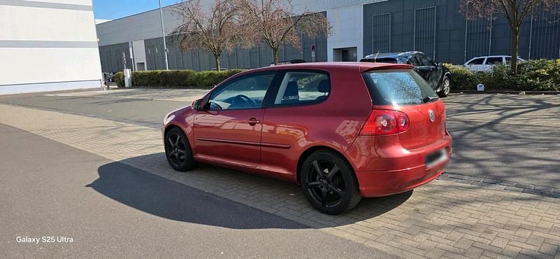 Gebraucht VW Golf IV 105 PS (77 kW) 2006 Rot Limousine