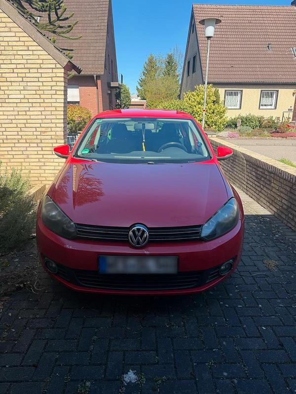 Gebraucht VW Golf VI 122 PS (89 kW) 2009 Rot Kleinwagen
