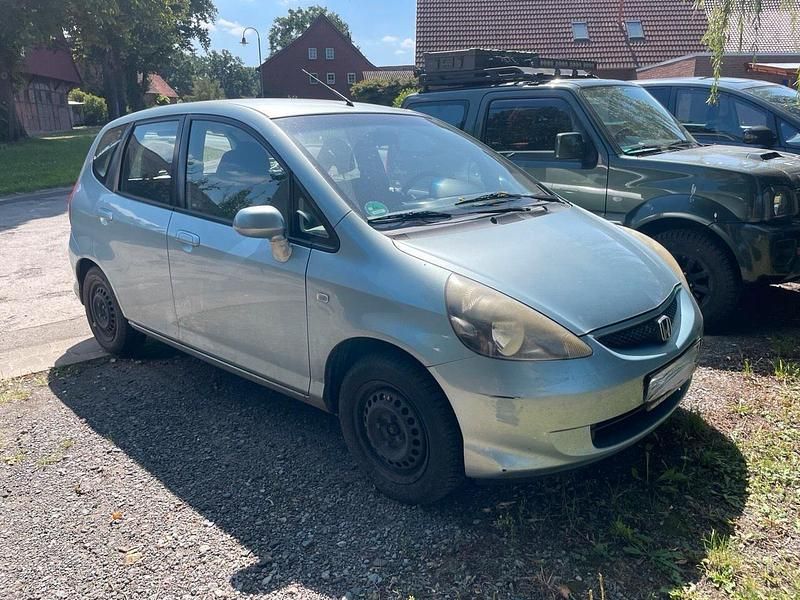 Blau Gebraucht 2005 Honda Jazz Kleinwagen | 750 € (Guter Preis) - Bild 1/4
