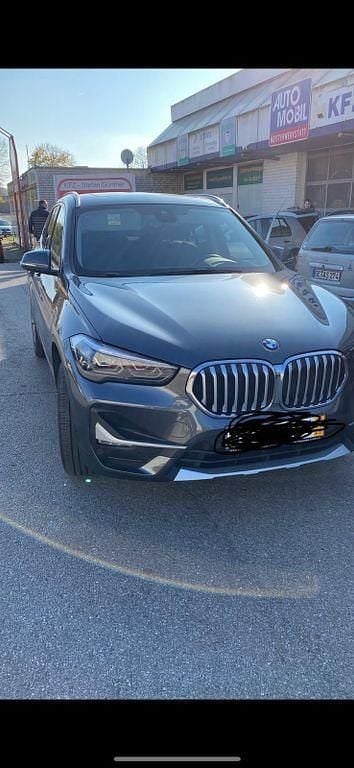 Grau Gebraucht 2019 BMW X1 xLine SUV | 16.999 € - Bild 1/4