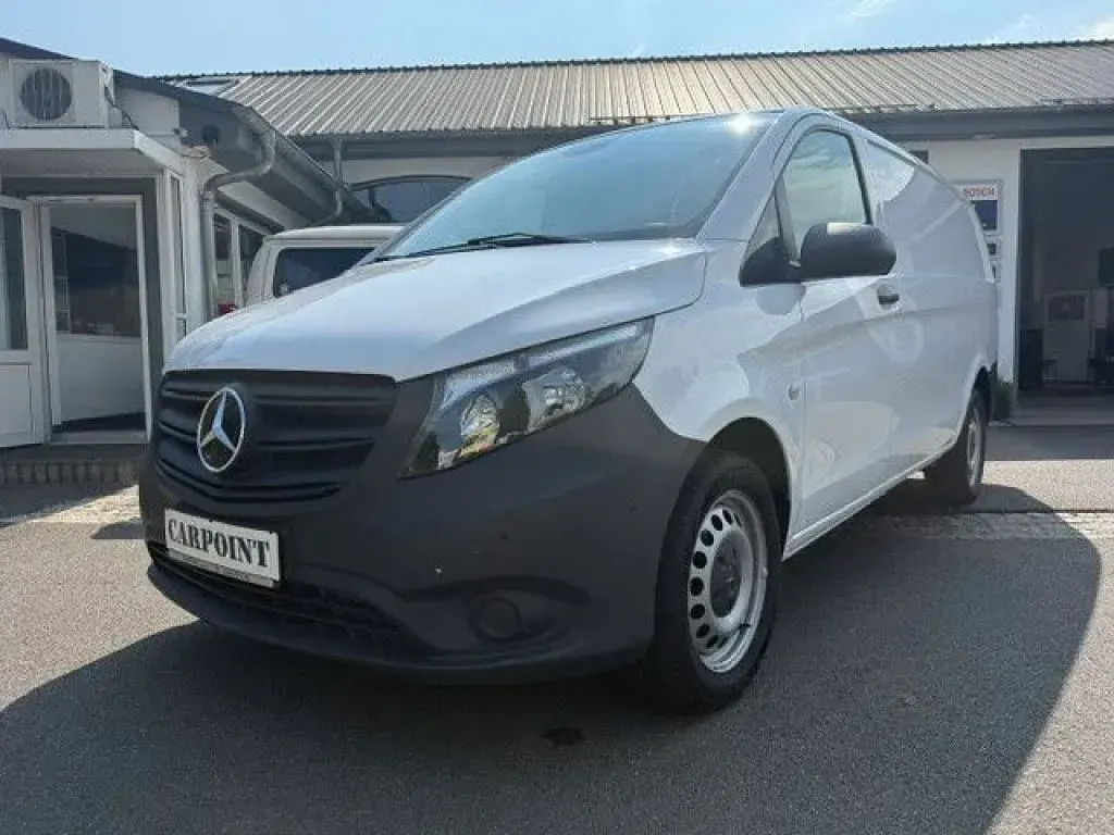 Gebraucht Mercedes Vito 136 PS (100 kW) 2022 Arktikweiss Van