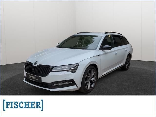 Weiss Gebraucht 2022 Skoda Superb SportLine Kombi | 34.870 € (Fairer Preis) - Bild 1/4