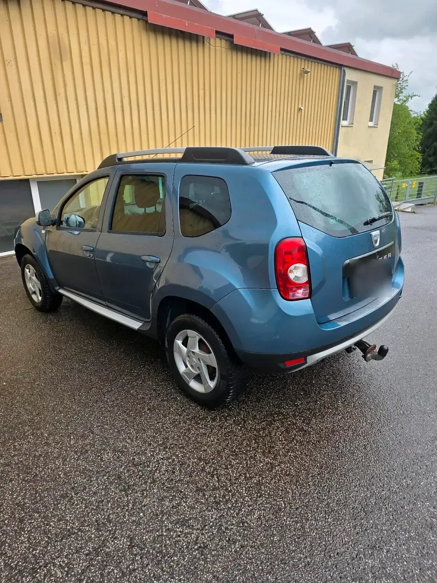 Gebraucht Dacia Duster 105 PS (77 kW) 2010 Andere farben SUV