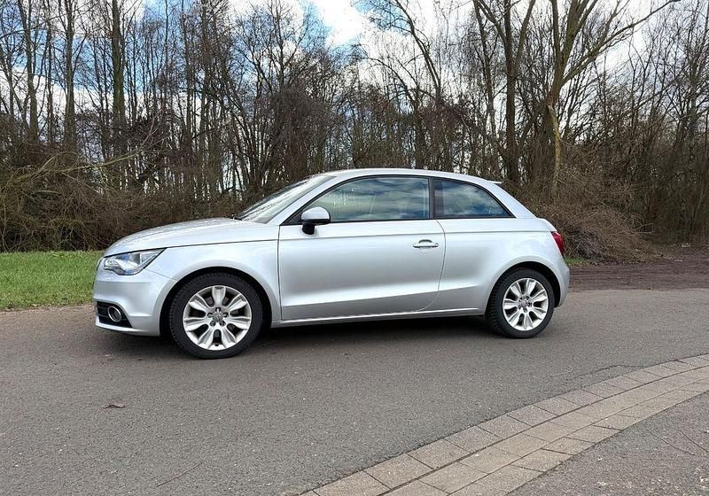 Gebraucht Audi A1 Sport 122 PS (89 kW) 2010 Silber Kleinwagen