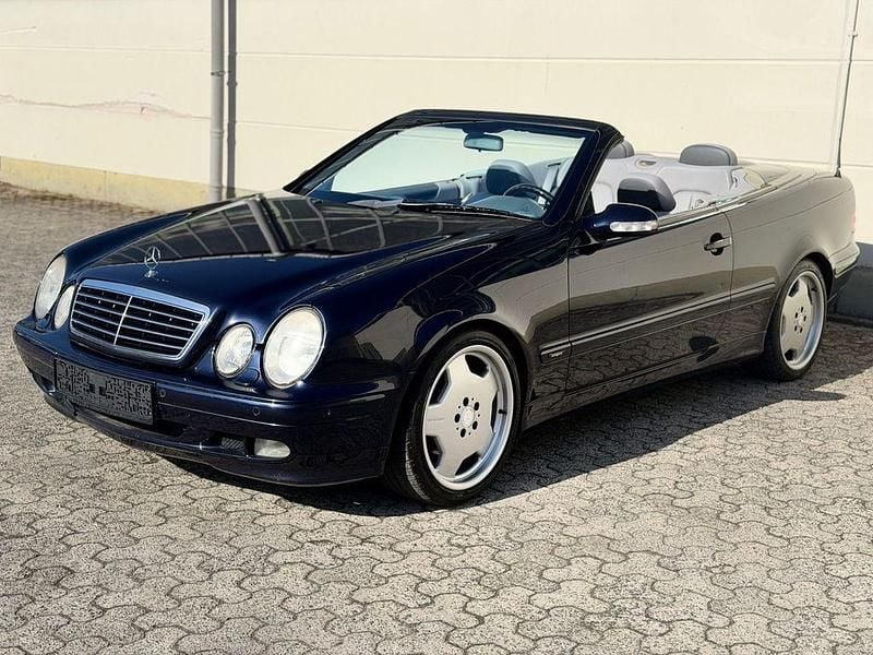 Gebraucht Mercedes CLK230 Avantgarde 197 PS (144 kW) 2001 Blau Cabrio