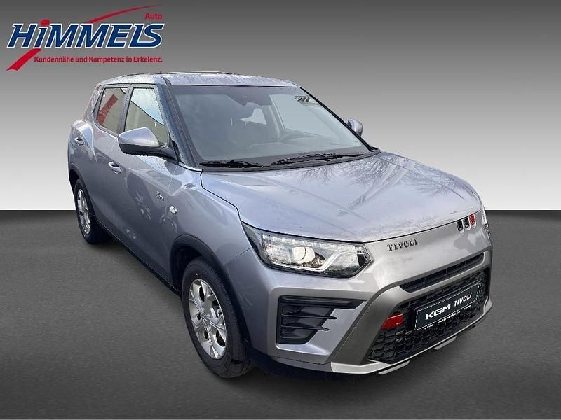 Neu SsangYong Tivoli 163 PS (119 kW) 2025 Grau SUV