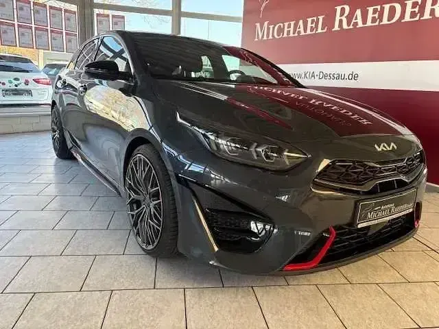 Gebraucht Kia ProCeed GT GT 204 PS (150 kW) 2022 Grau Kleinwagen